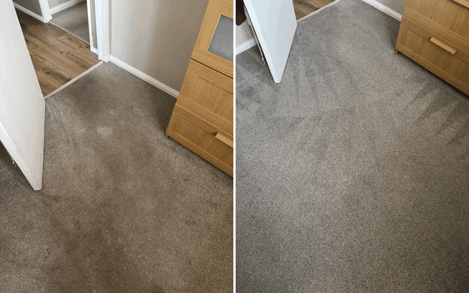 Landing Carpet before and after carpet cleaning by OnlyClean
